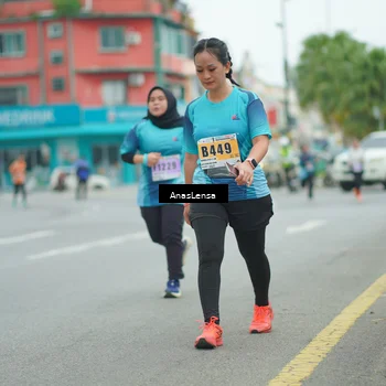Runner Photo 8899220