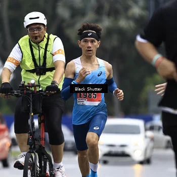 Runner Photo 8899278