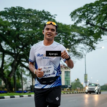 Runner Photo 8899295