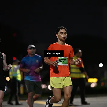 Runner Photo 8899299