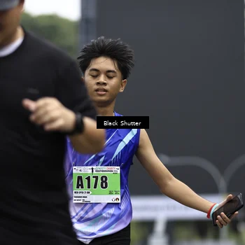 Runner Photo 8899316