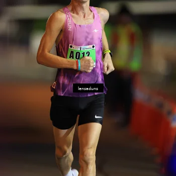 Runner Photo 8899317