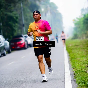 Runner Photo 8899339