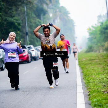 Runner Photo 8899402