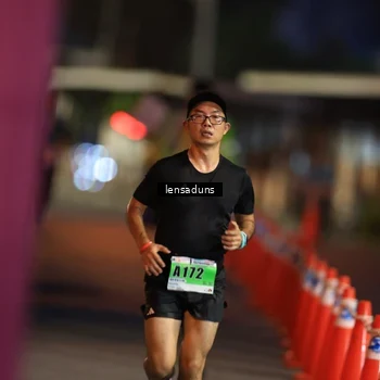 Runner Photo 8899465