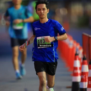 Runner Photo 8899612
