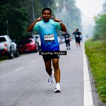 Runner Photo 8899613