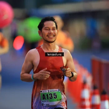 Runner Photo 8899648