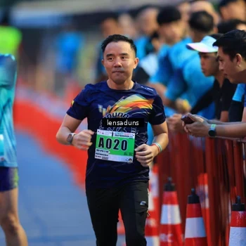 Runner Photo 8899654