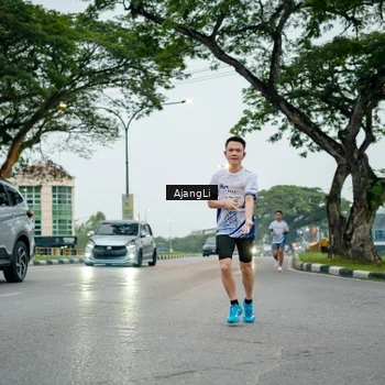 Runner Photo 8899659