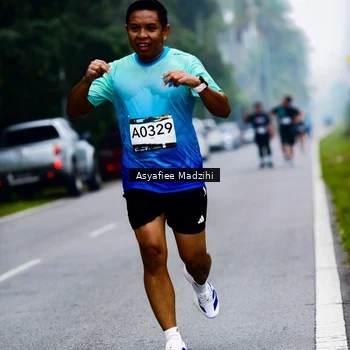 Runner Photo 8899672