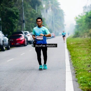 Runner Photo 8899712