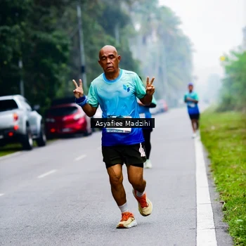 Runner Photo 8899715