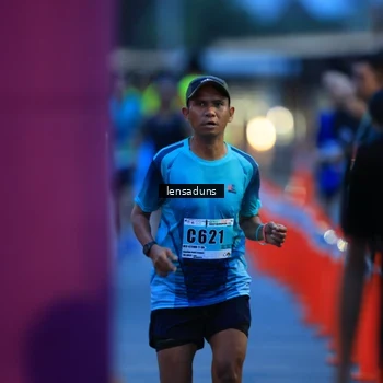 Runner Photo 8899718
