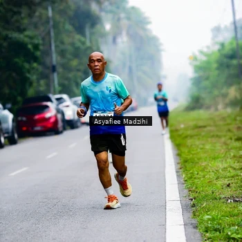 Runner Photo 8899723