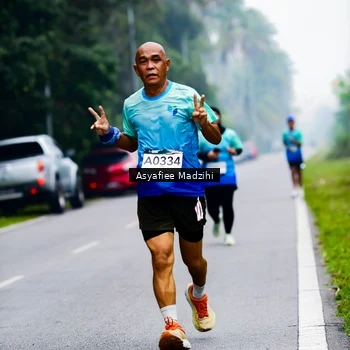 Runner Photo 8899737