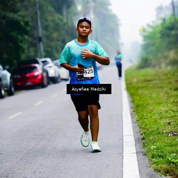 Runner Photo 8899759