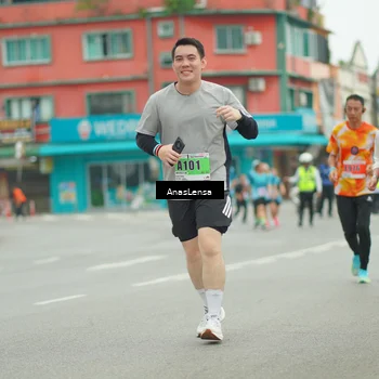 Runner Photo 8899812