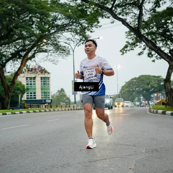 Runner Photo 8899875