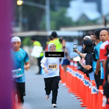 Runner Photo 8899936