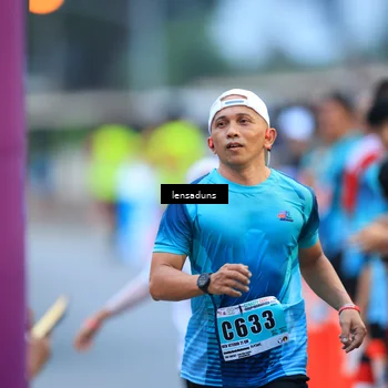 Runner Photo 8899939