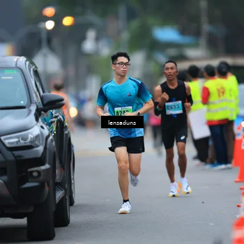 Runner Photo 8899997