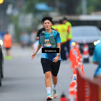 Runner Photo 8900010