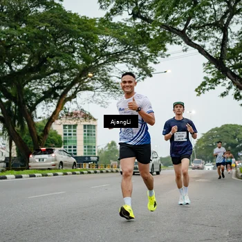Runner Photo 8900012