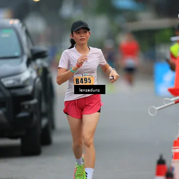 Runner Photo 8900088