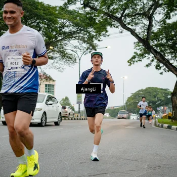 Runner Photo 8900106