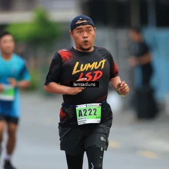 Runner Photo 8900164