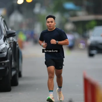 Runner Photo 8900174