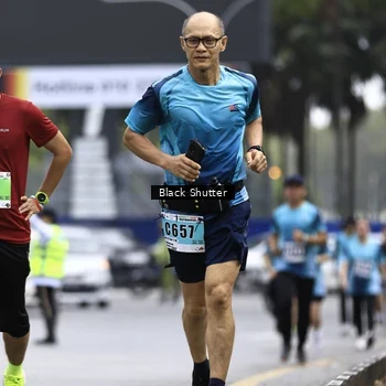 Runner Photo 8900176