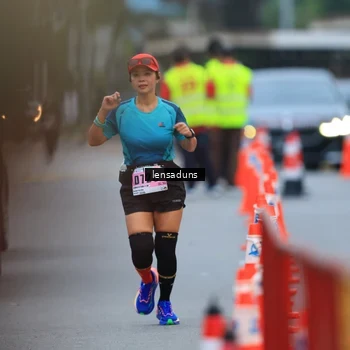 Runner Photo 8900180