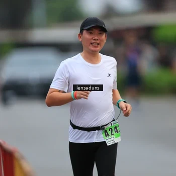 Runner Photo 8900198