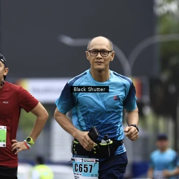 Runner Photo 8900206