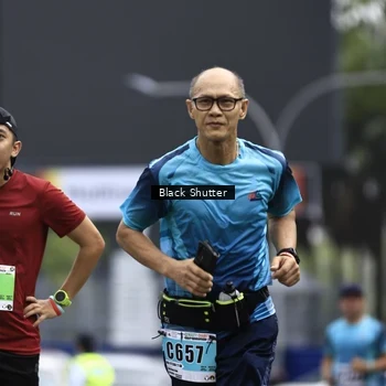 Runner Photo 8900214