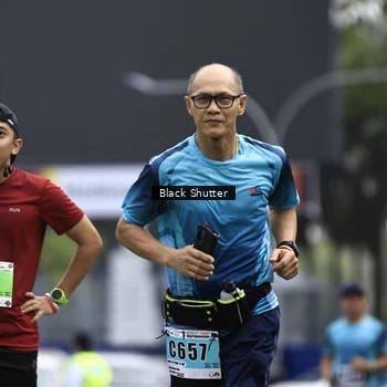 Runner Photo 8900215