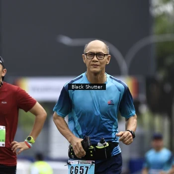 Runner Photo 8900220
