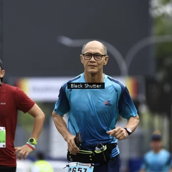Runner Photo 8900221