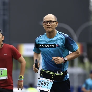 Runner Photo 8900229