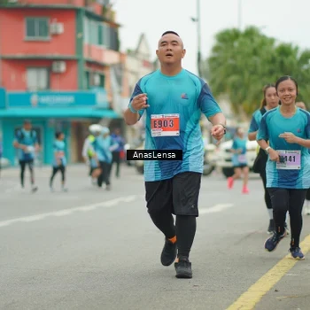 Runner Photo 8900241