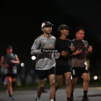 Runner Photo 8900246