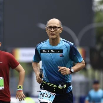 Runner Photo 8900274