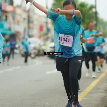 Runner Photo 8900278