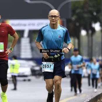 Runner Photo 8900312