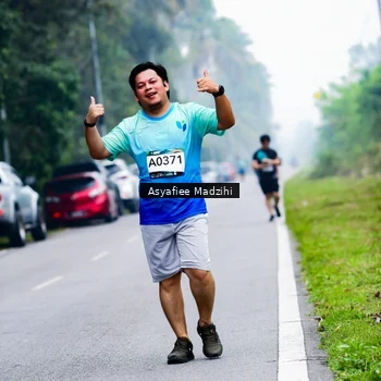 Runner Photo 8900314