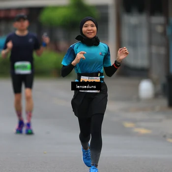 Runner Photo 8900398