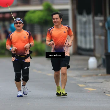 Runner Photo 8900422