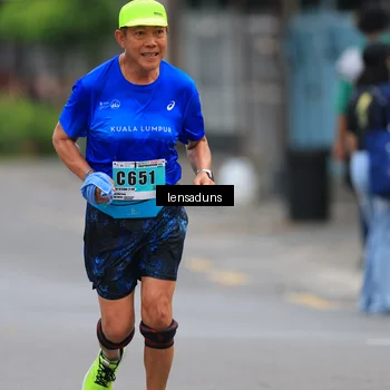 Runner Photo 8900472